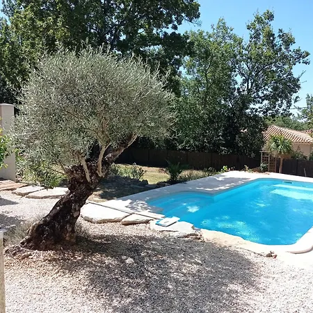 וילה Paradis *